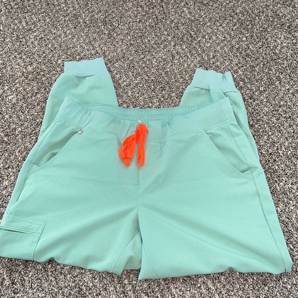 FIGS JADE ZAMORA JOGGERS